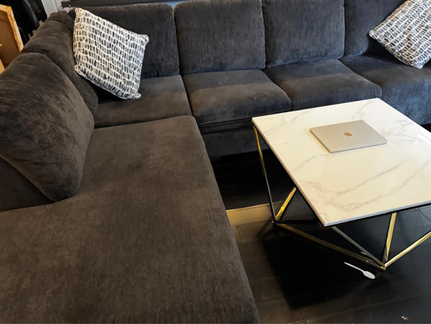New - Used furniture for sale (only used for 6 months) - photo 4