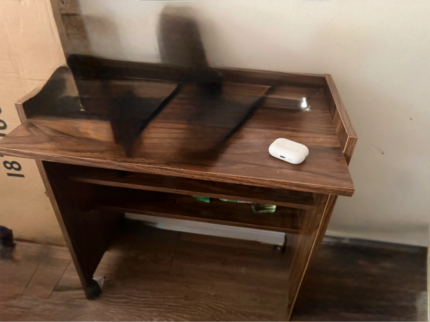 Bedframe and table for sell - photo 3