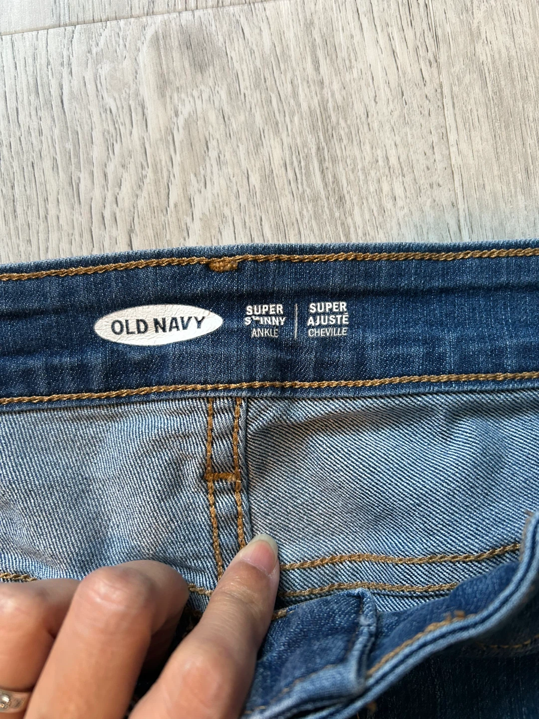 Old Navy Super Skinny Ankle Jeans - photo 2