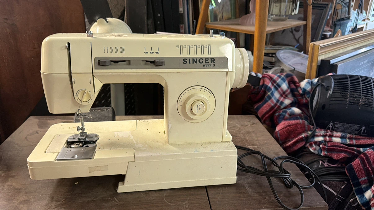 Singer sewing machine