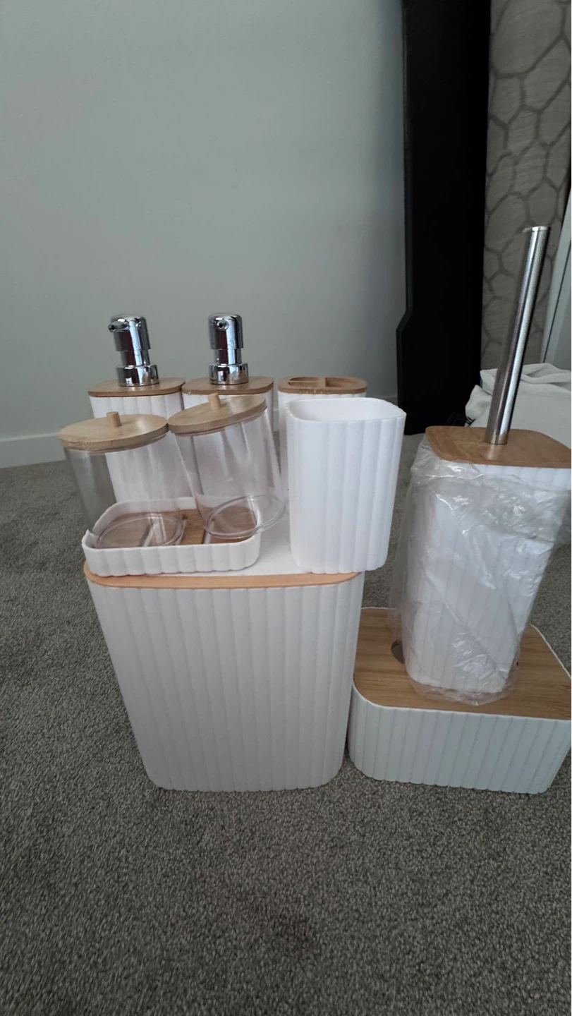 White Bathroom Accessory Set with Bamboo Accents - photo 3