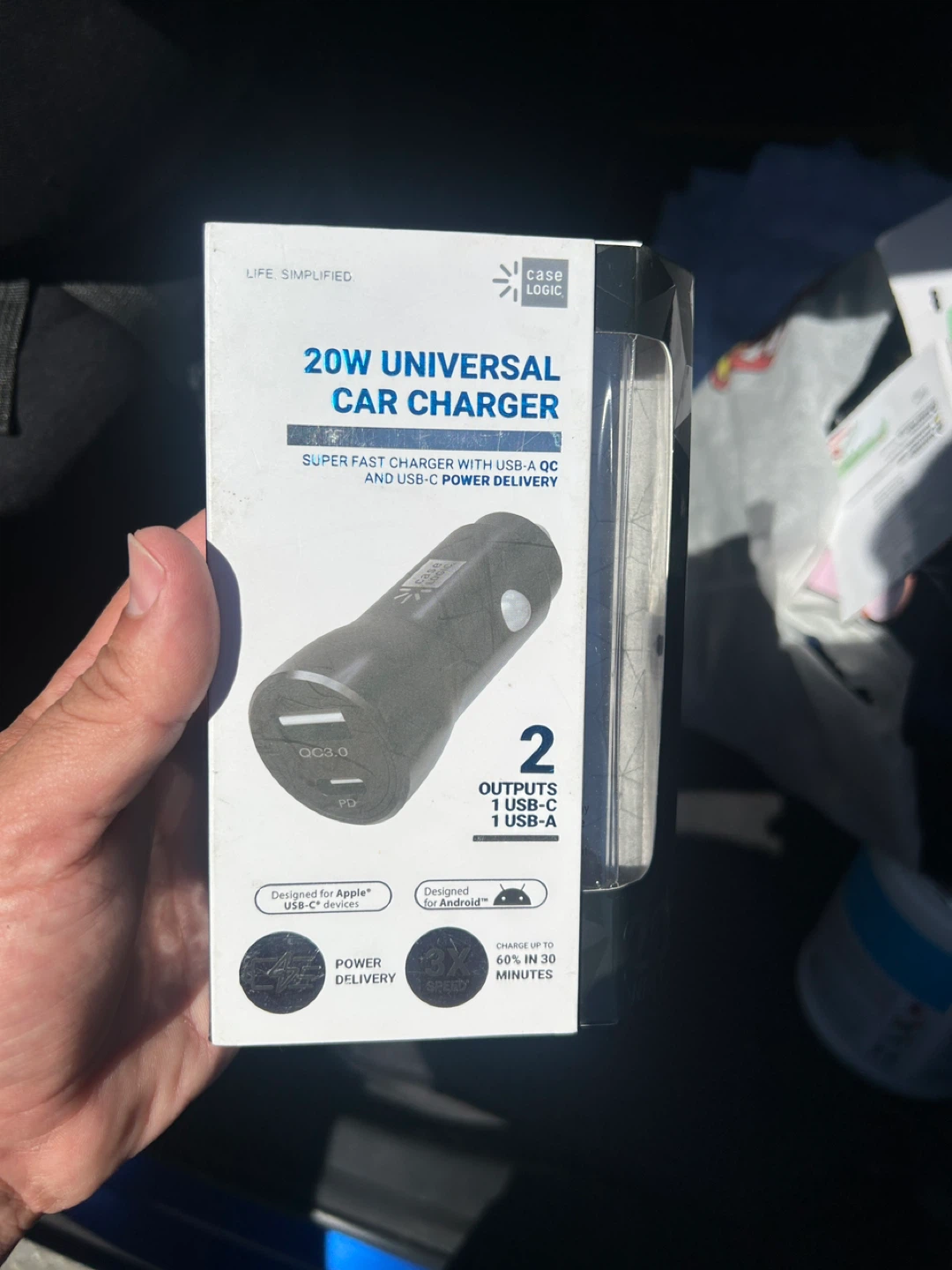Case Logic 20W Universal Car Charger