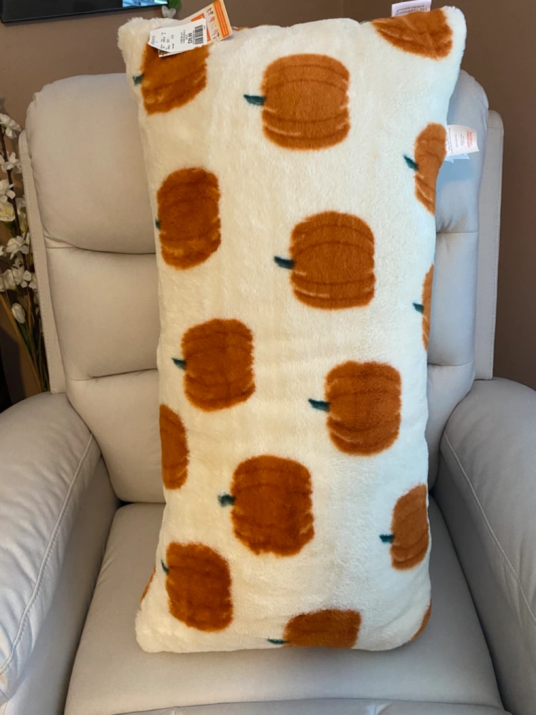 NEW! HomeSense Decorative Pumpkin Lumbar Pillow - photo 4