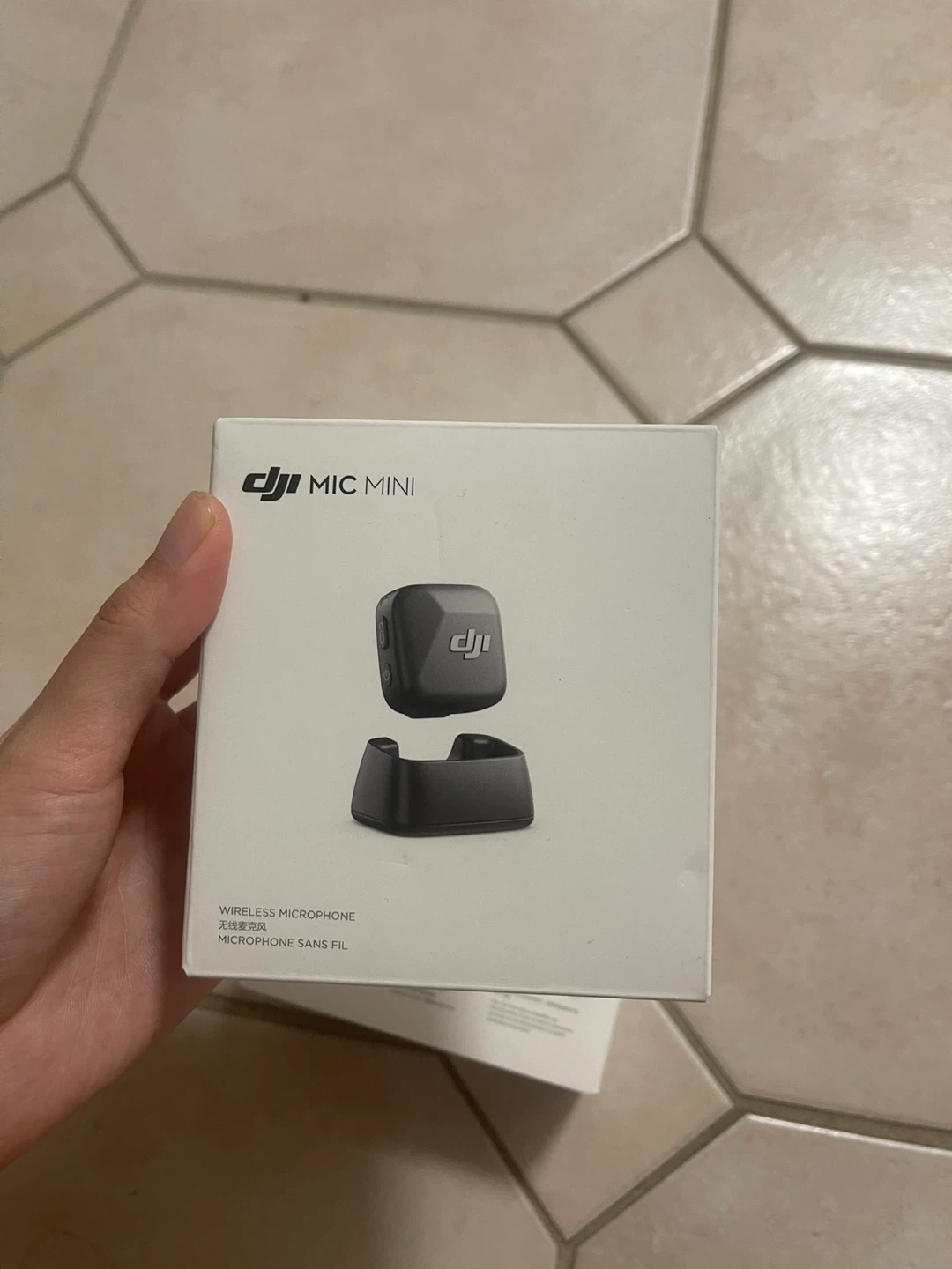 DJI Osmo Mobile 8P Gimbal and Mic Mini - photo 4