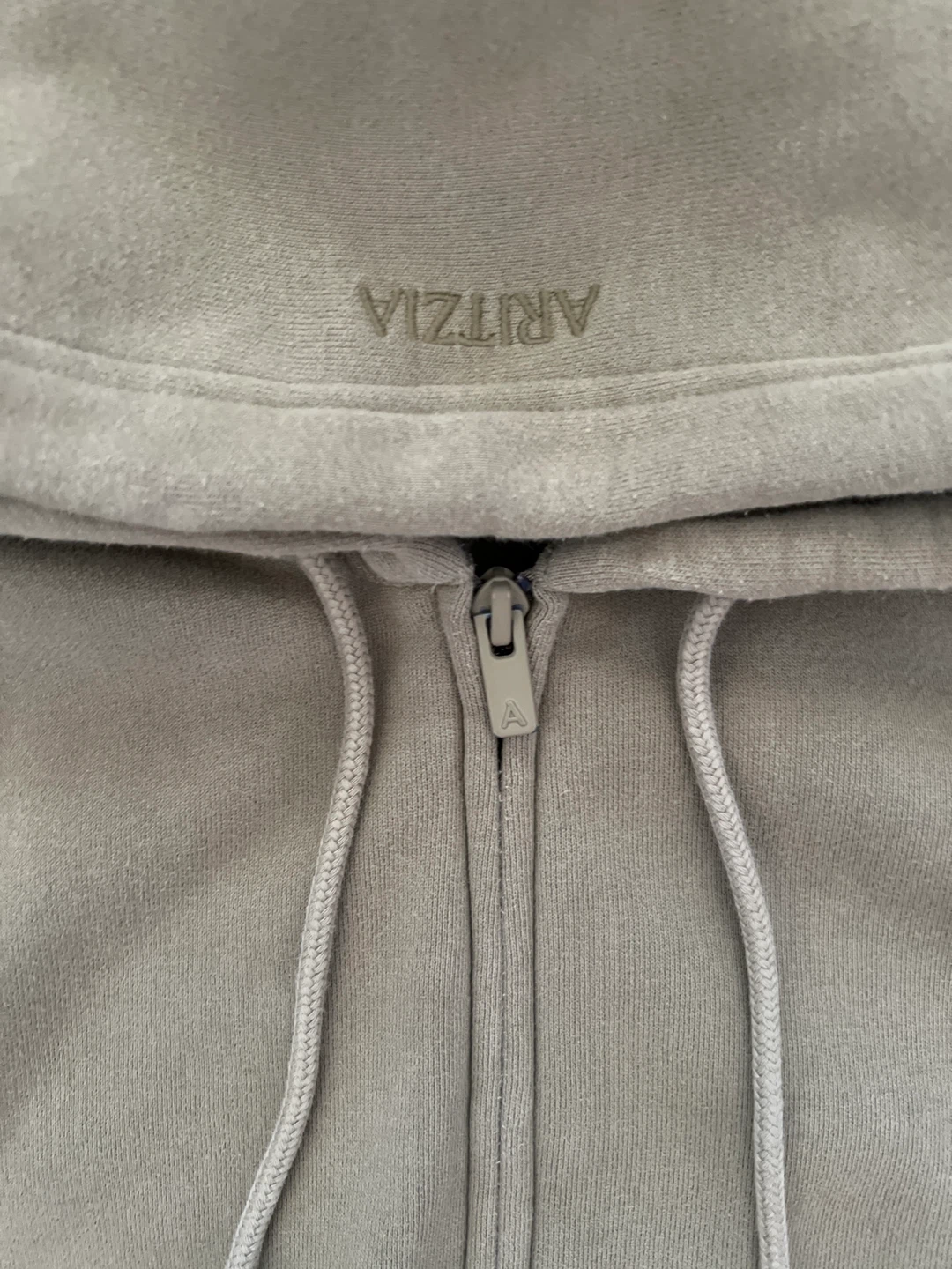 Aritzia Sun-dried Olive Green Mega Fit Zip up XS - photo 2