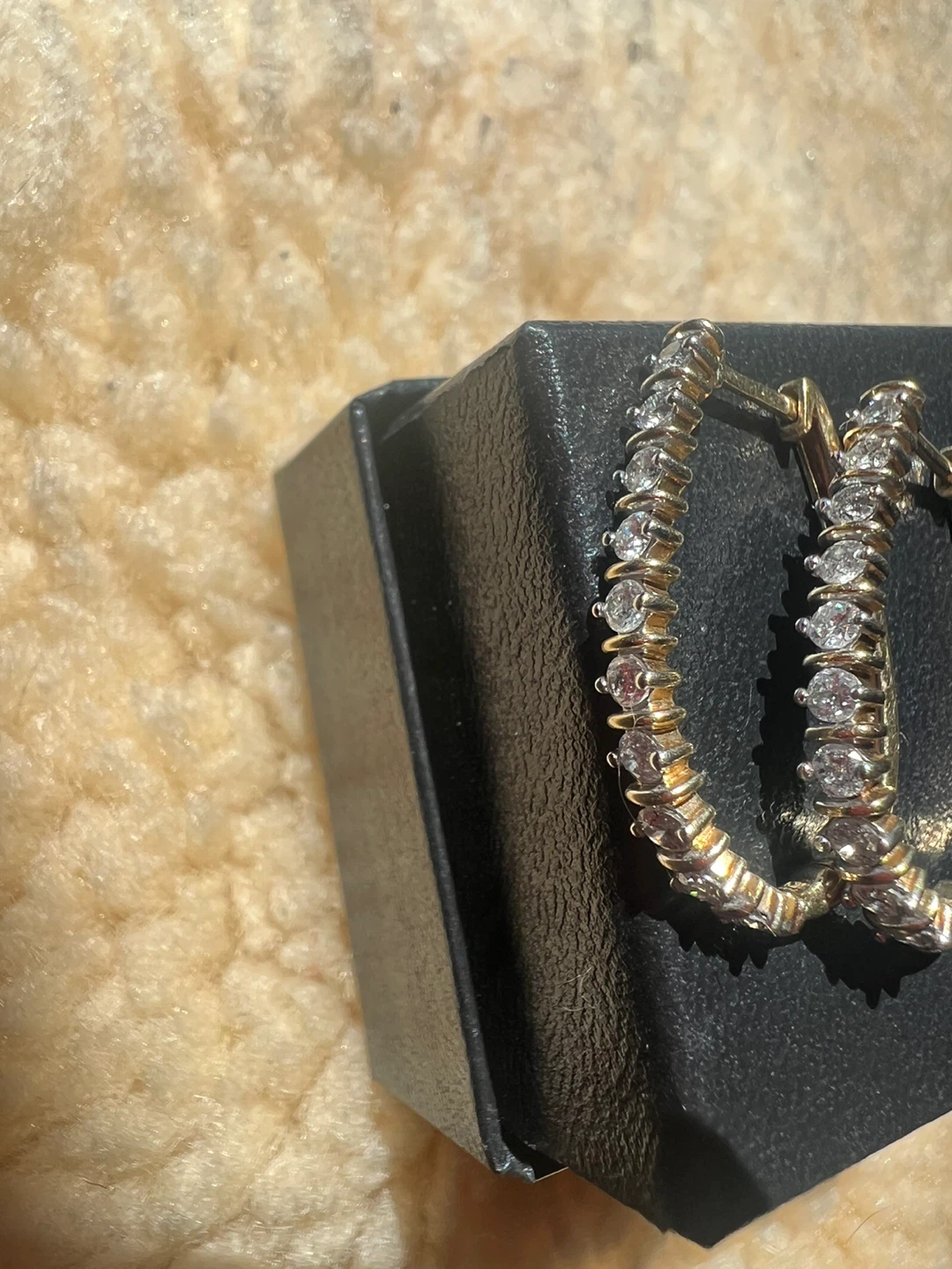 10K Gold Diamond Hoop Earrings - photo 3