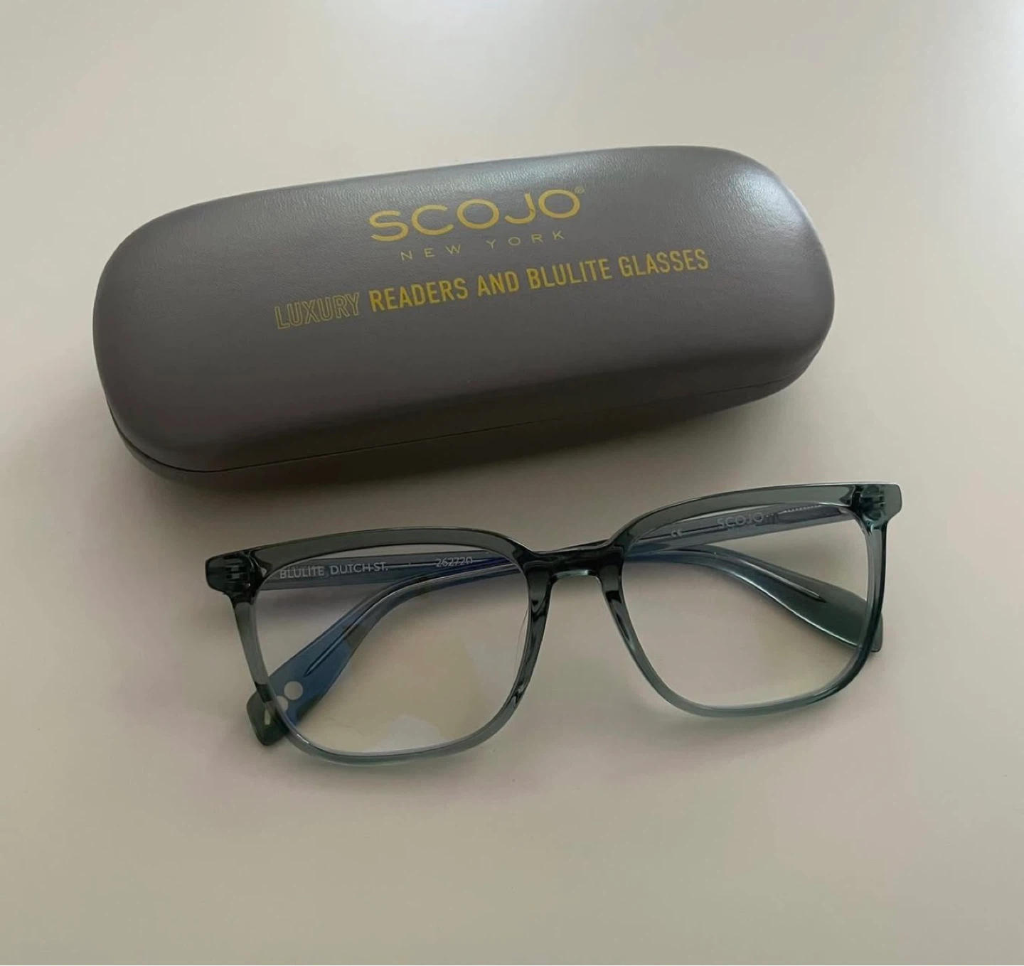 SCOJO NEW YORK BLULITE DUTCH ST. Glasses with Case