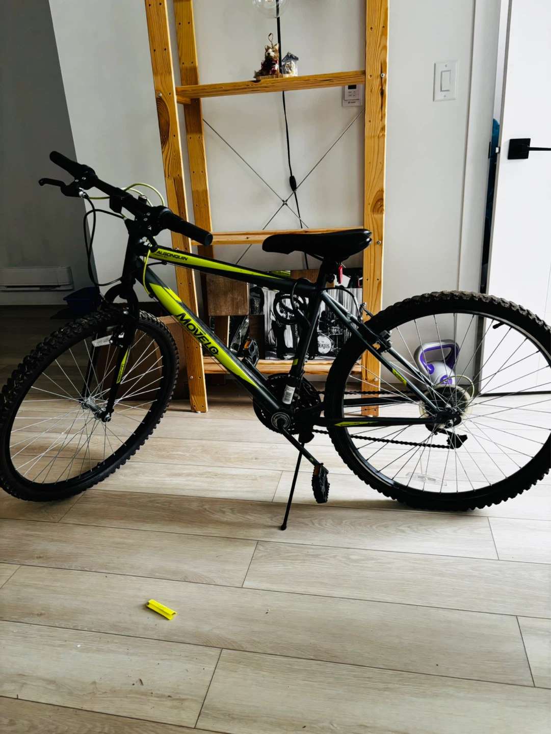 Mongoose Mountain Bike - photo 2
