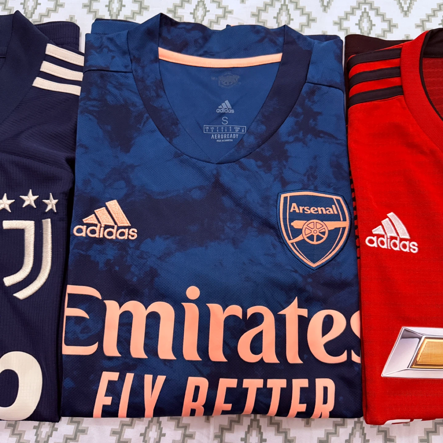 Preloved Bundle of 3: Adidas Soccer Jerseys (Size Small) - photo 3