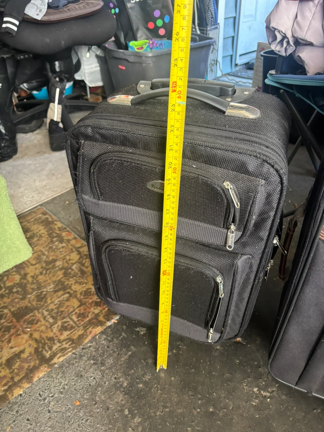 Suitcase 5 dollars each - photo 4