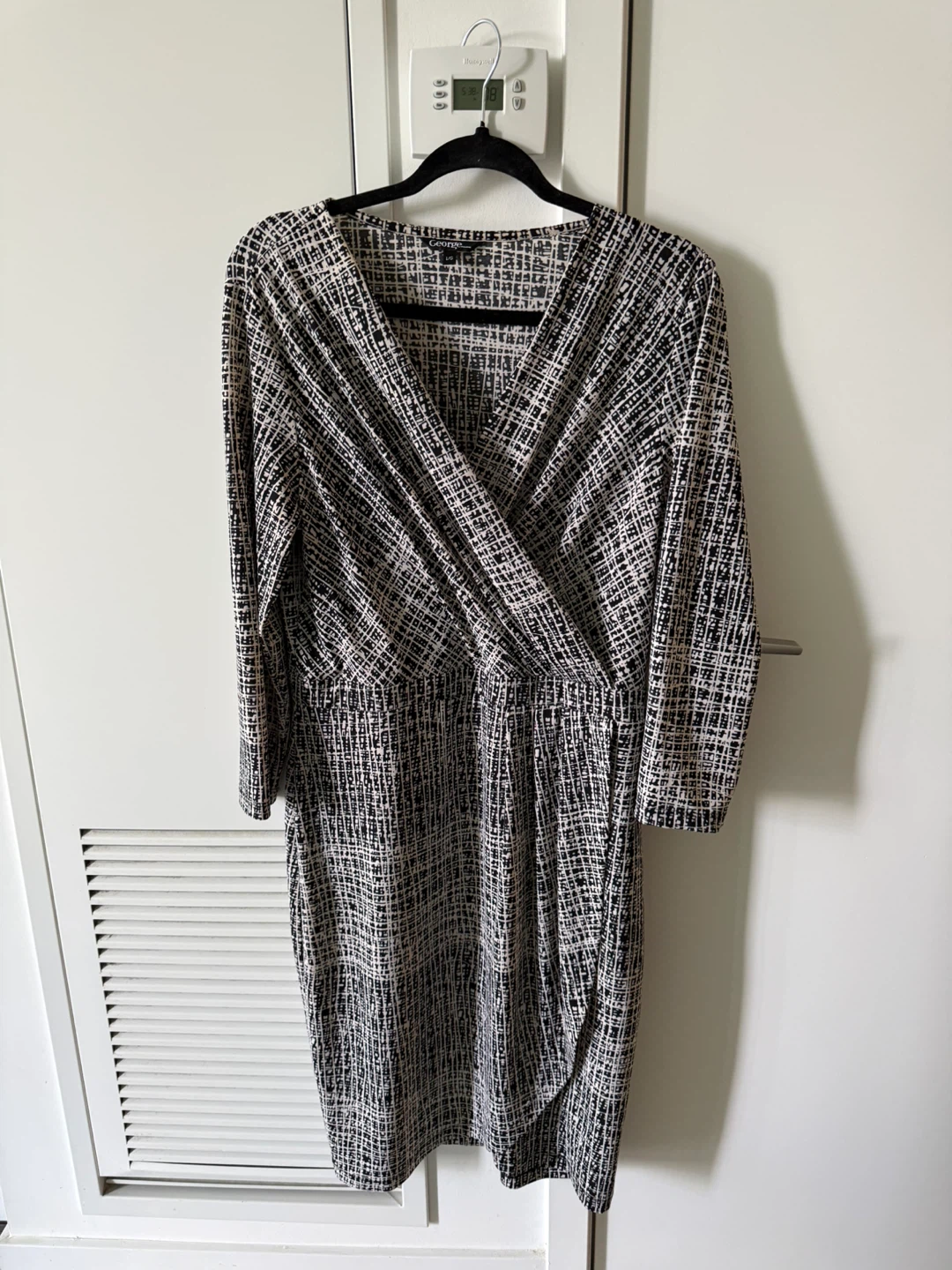 George Women's L/G Wrap Dress - photo 2