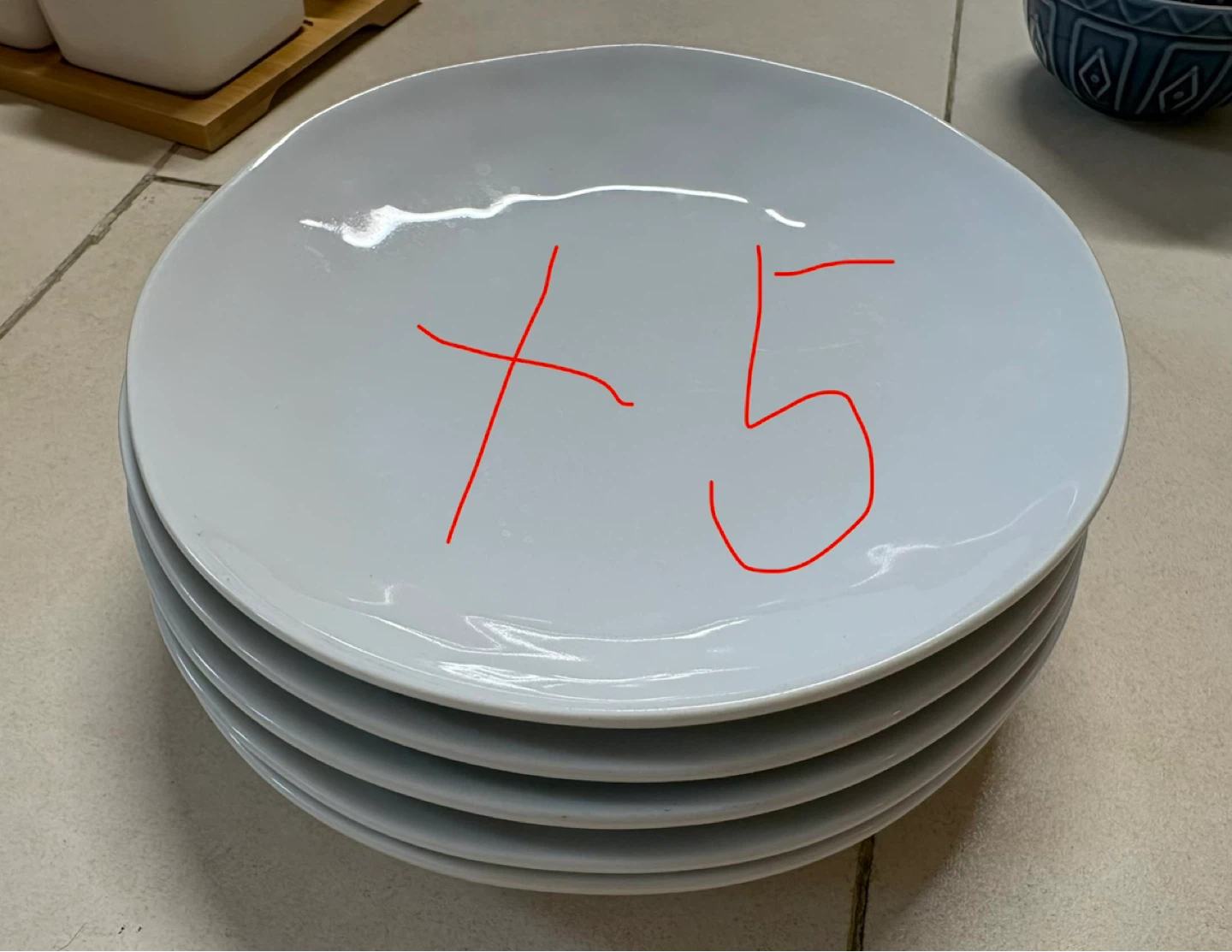 Bowls and plates - photo 3