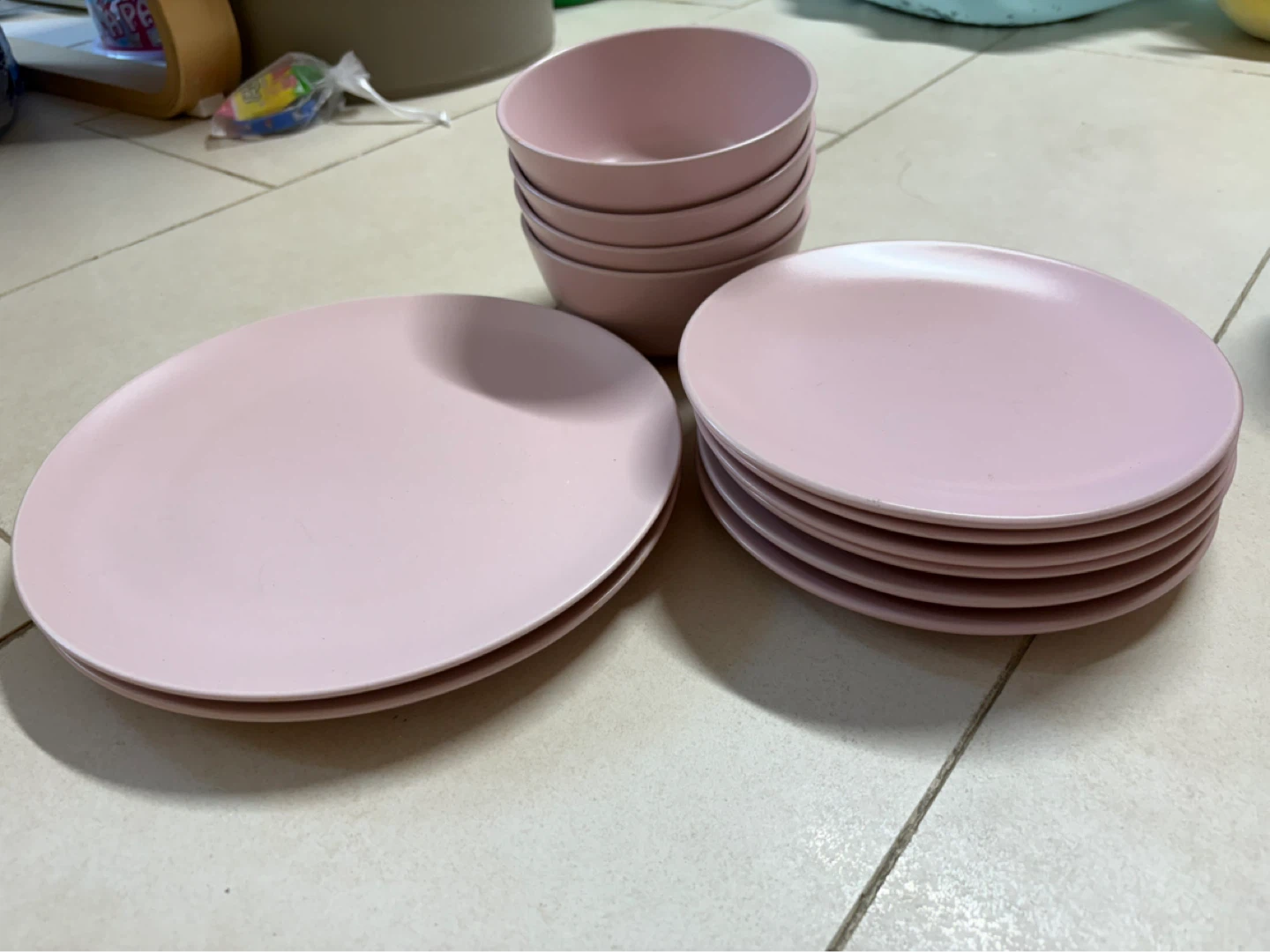Bowls and plates - photo 2