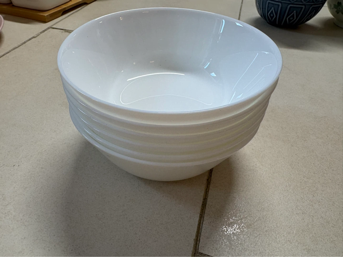 Bowls and plates - photo 4