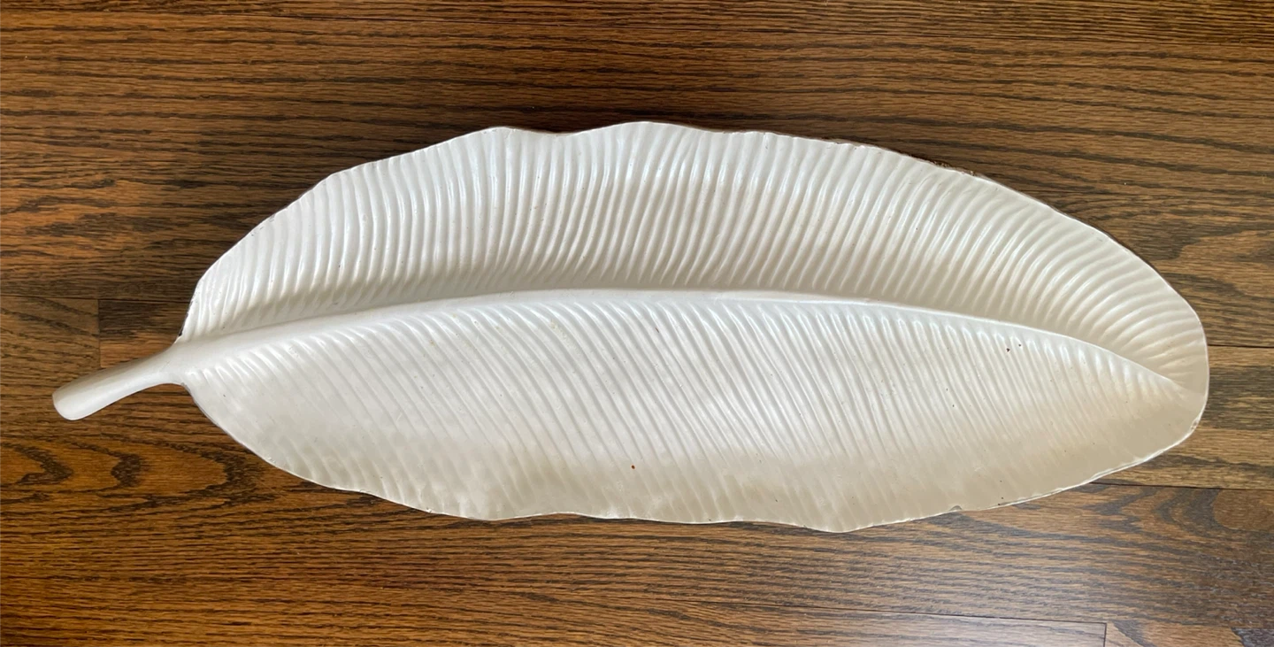 Decorative Leaf Dish - White & silver