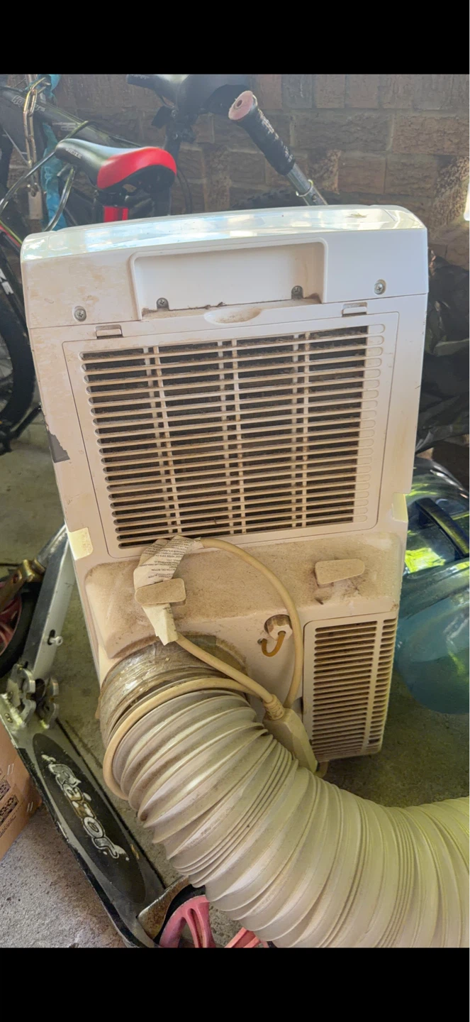LG Portable Air Conditioner - photo 3