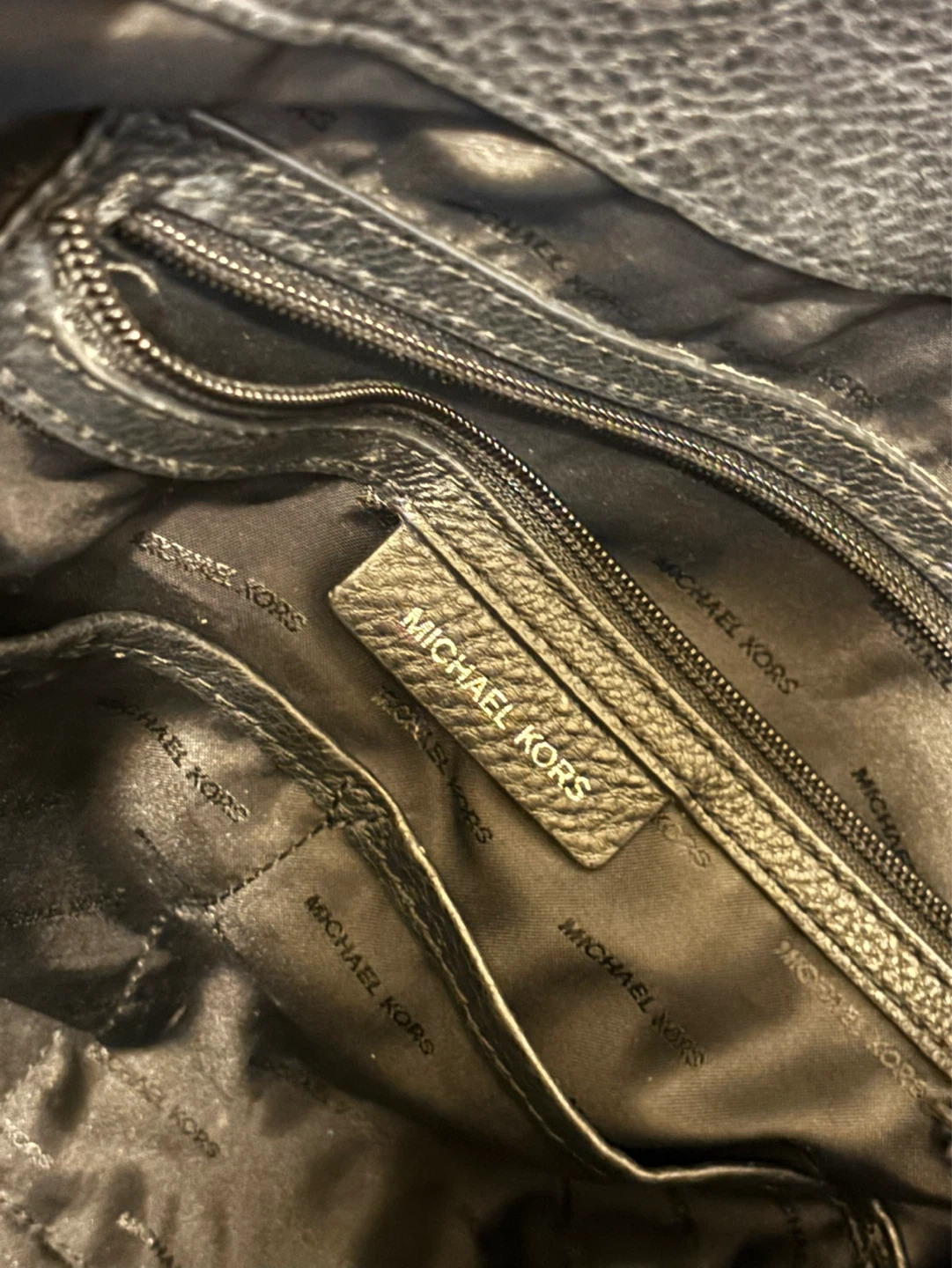 Michael Kors Black Leather Tote Bag - photo 4