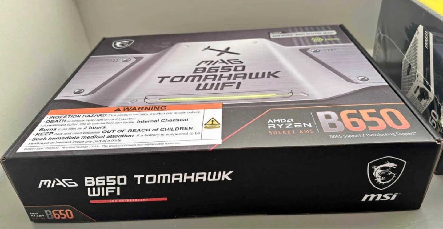 Title: MSI MAG B650 Tomahawk WiFi AM5 Motherboard - photo 2