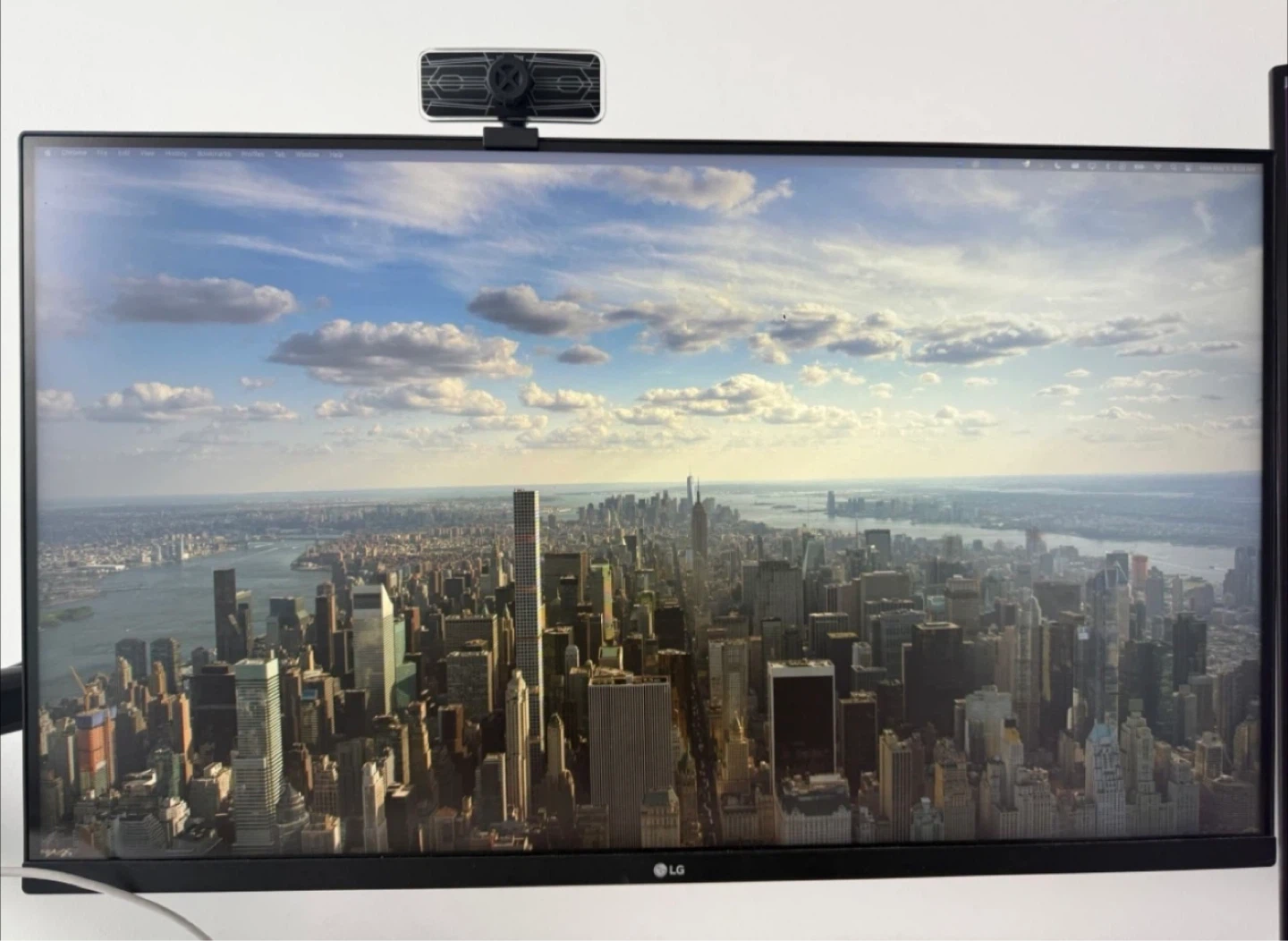 LG UHD 4K Monitor 32UP550-W - photo 2