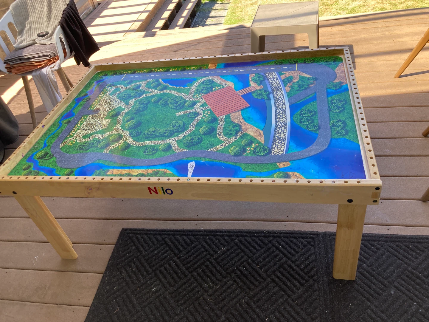 Nilo Play Table with Scenery Top/Train Table