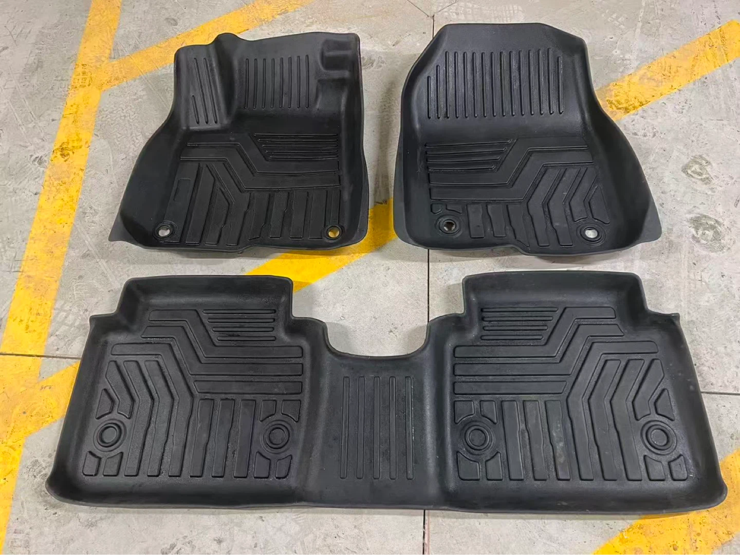 Honda CRV Floor Mats and Cargo Liner Set - photo 2