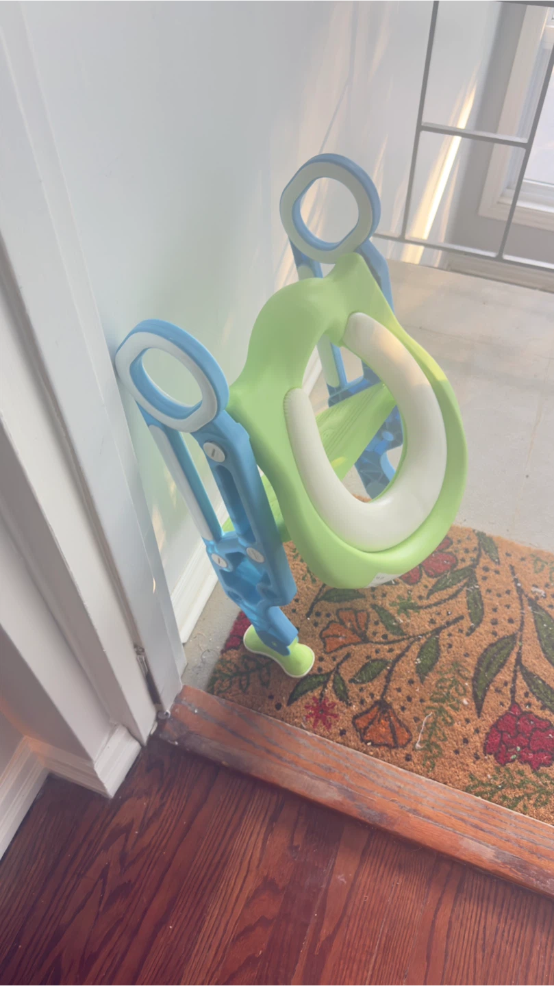 Potty Training Seat with Handles and adjustable step