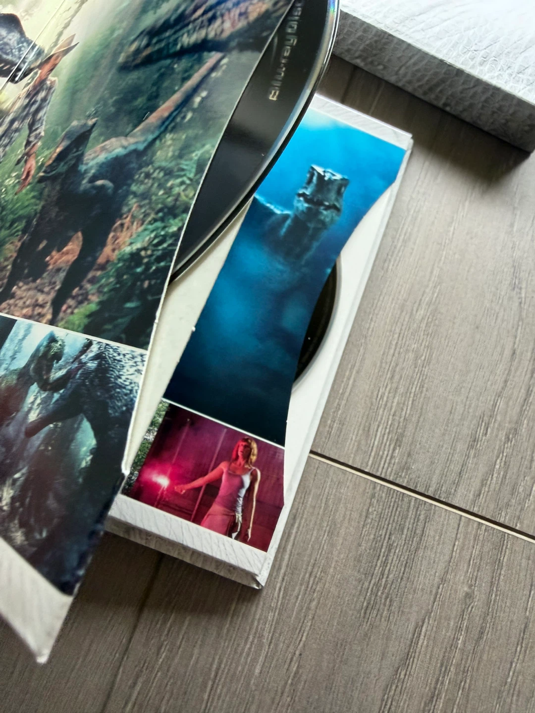 Jurassic Park Collection Blu-Ray Disc Set - photo 5