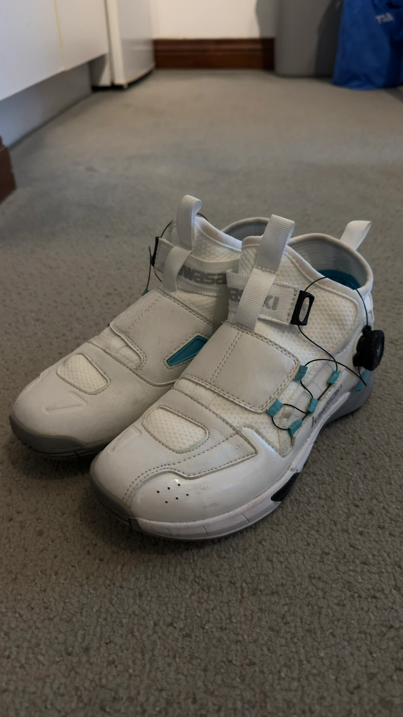 White Kawasaki Athletic Shoes (Badminton) - photo 3