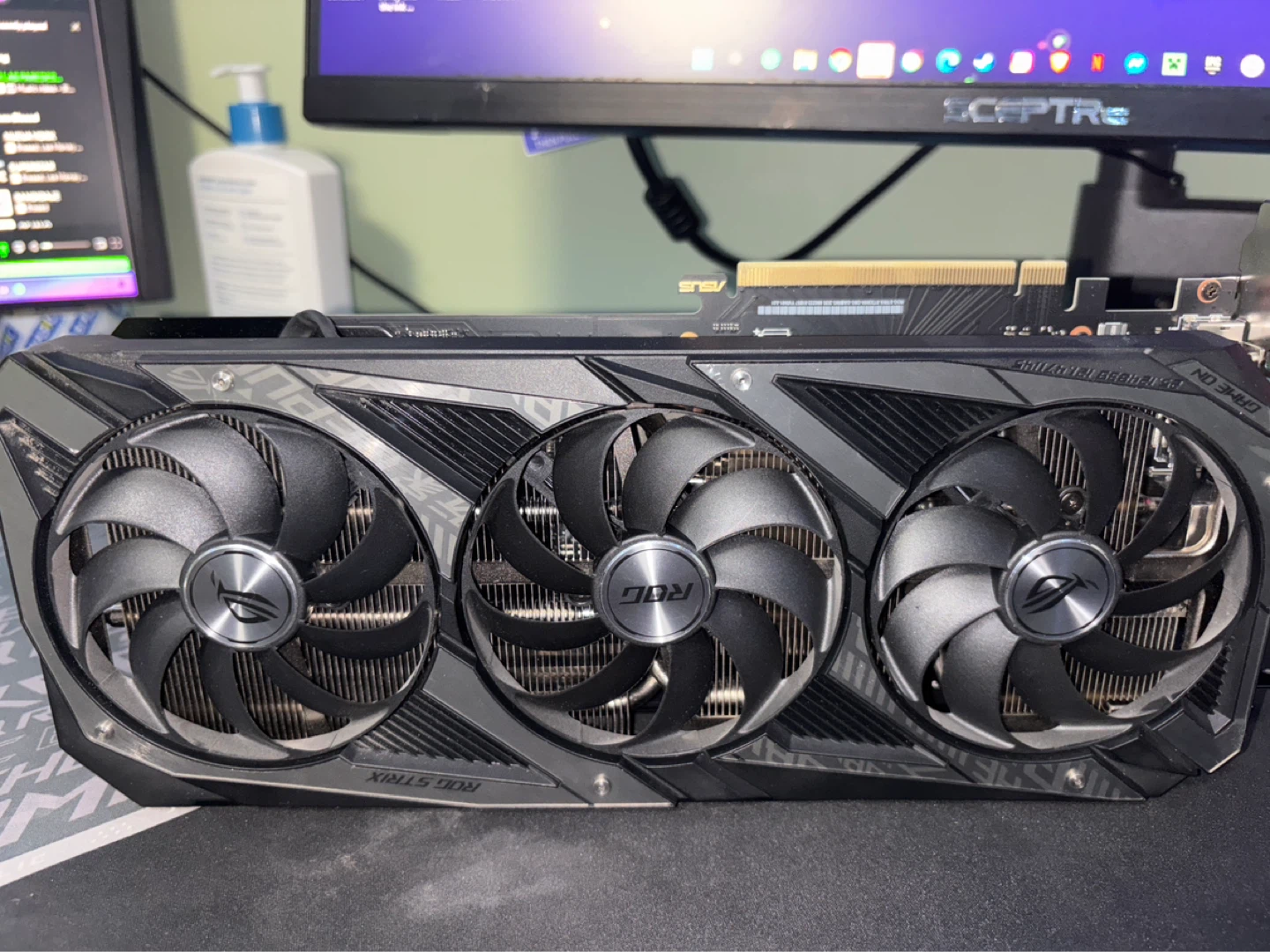 ASUS ROG Strix GeForce RTX 3050 Graphics Card - photo 4
