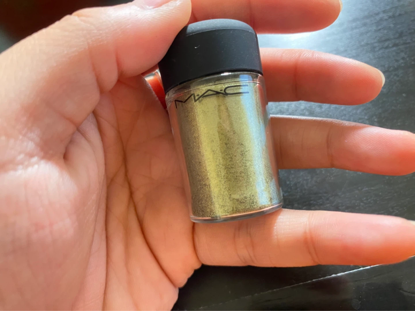 MAC Pigment Loose Glitter Eyeshadow
