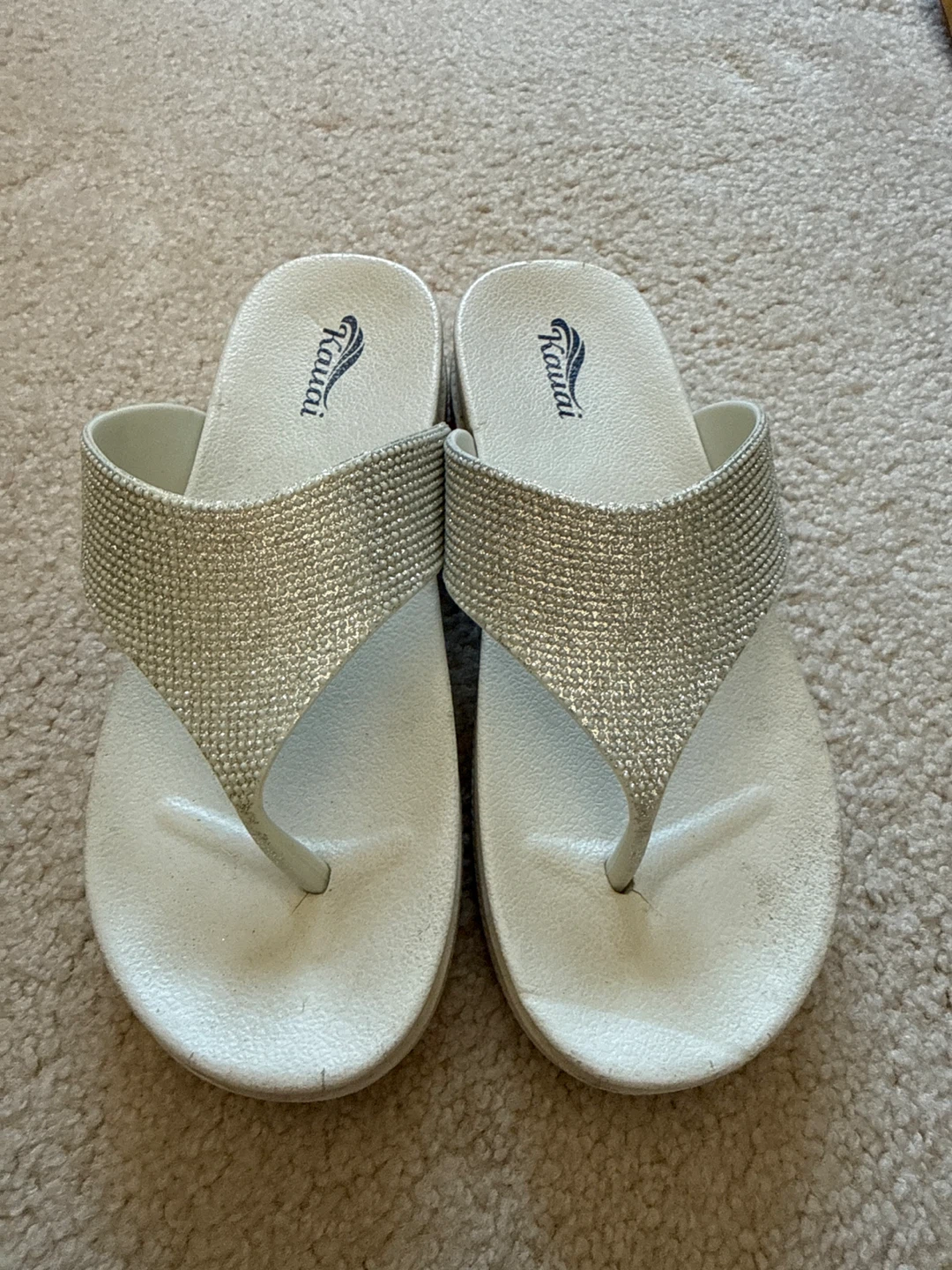 Kauai White Flip Flops with Rhinestones