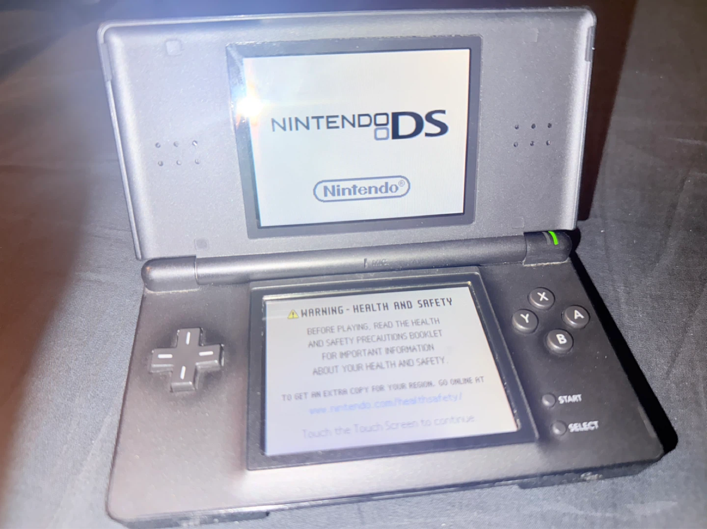 Nintendo DS Lite with Diddy Kong Racing DS Game - photo 2