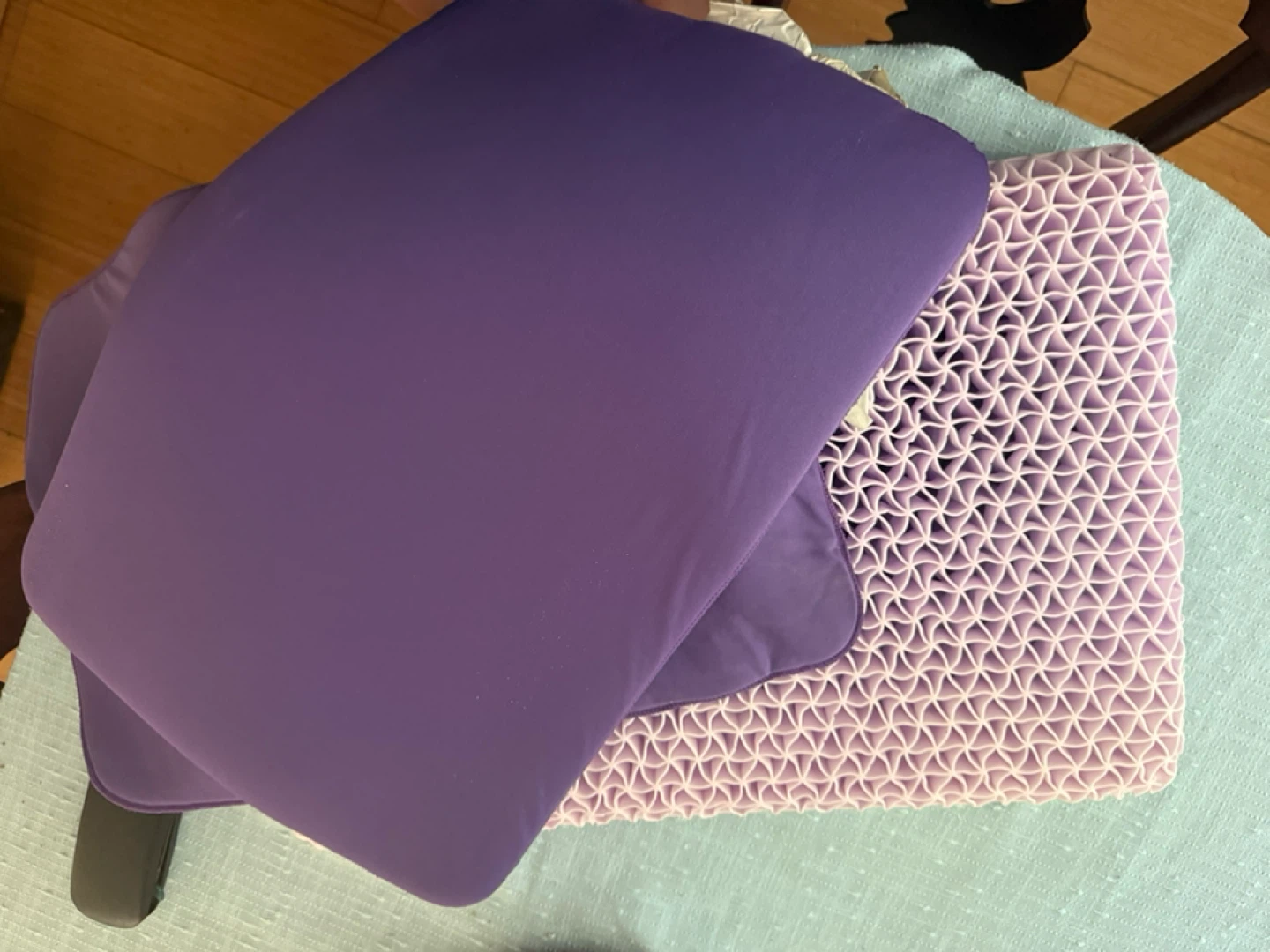 Easy DIY Cooling Dog Bed!