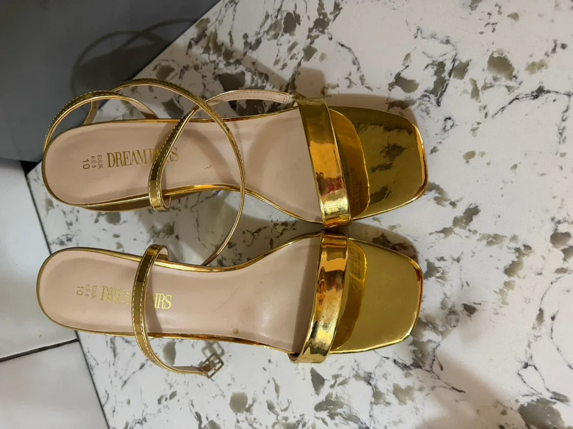 Dream Pairs Gold Strappy Heels - Size 10