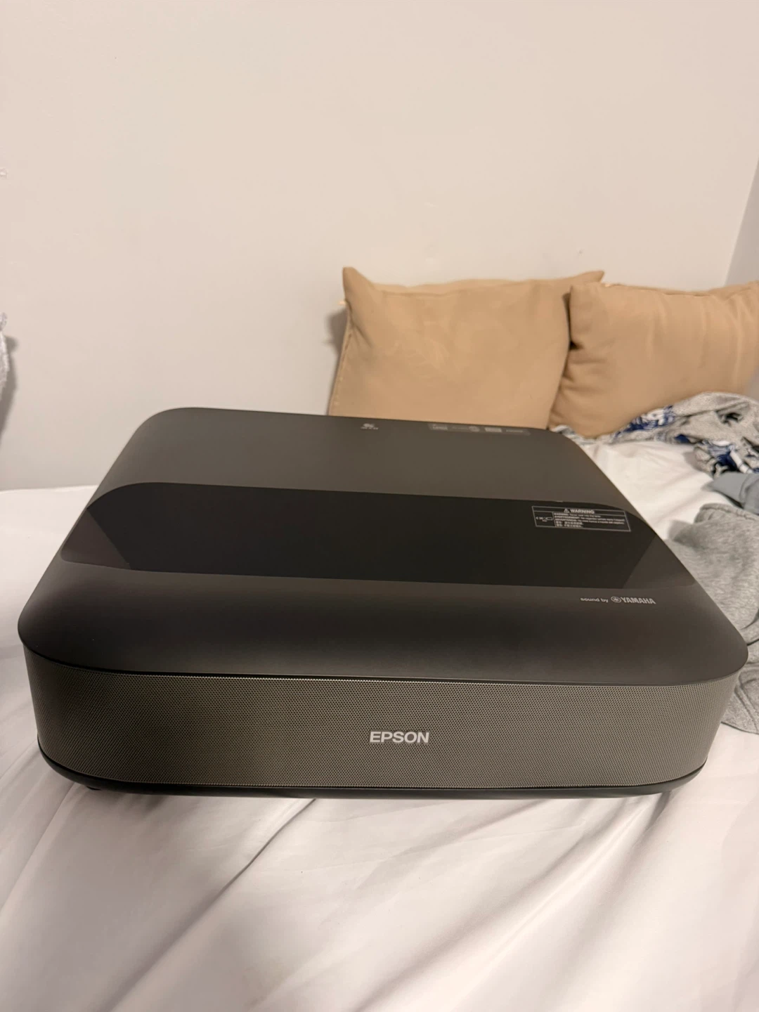 Epson EpiqVision Ultra LS650 Smart Streaming Laser Projector
