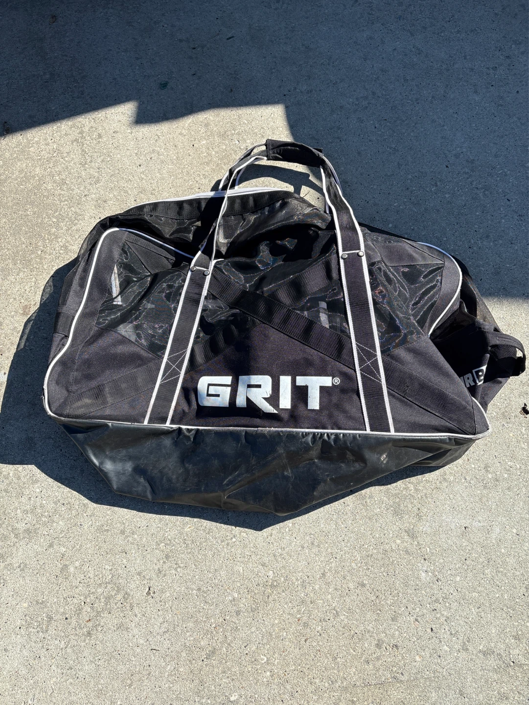 GRIT Hockey Duffel Bag.  Air Box.