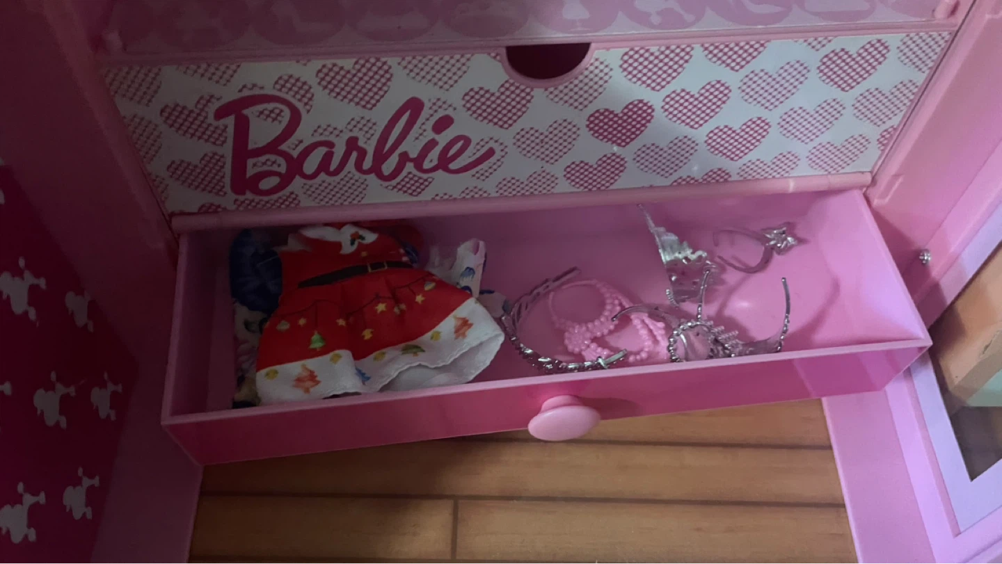 Barbie Dollhouse with Accessories - photo 4