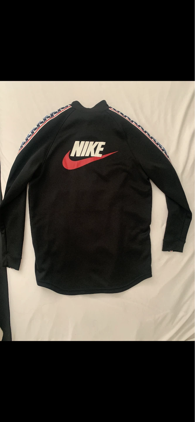 Nike Tracksuit - Never Worn - photo 3