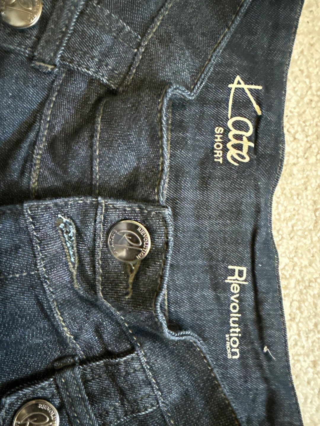 Kate Short Jeans Size 28 - photo 2
