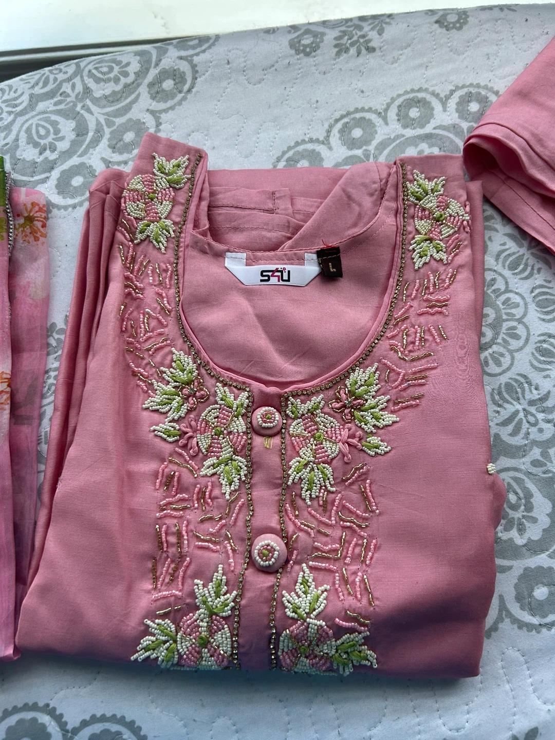 Pink embroidered Kurti with Pants and dupatta - photo 4