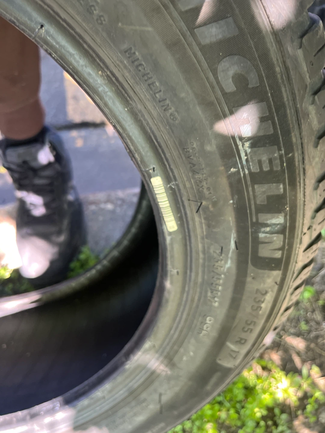 Michelin 235/55 R17 Tire ⚽️ - photo 4