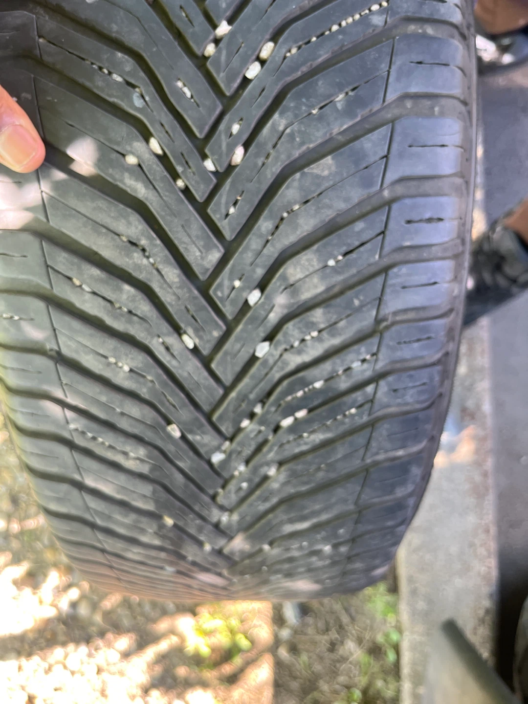 Michelin 235/55 R17 Tire ⚽️ - photo 5