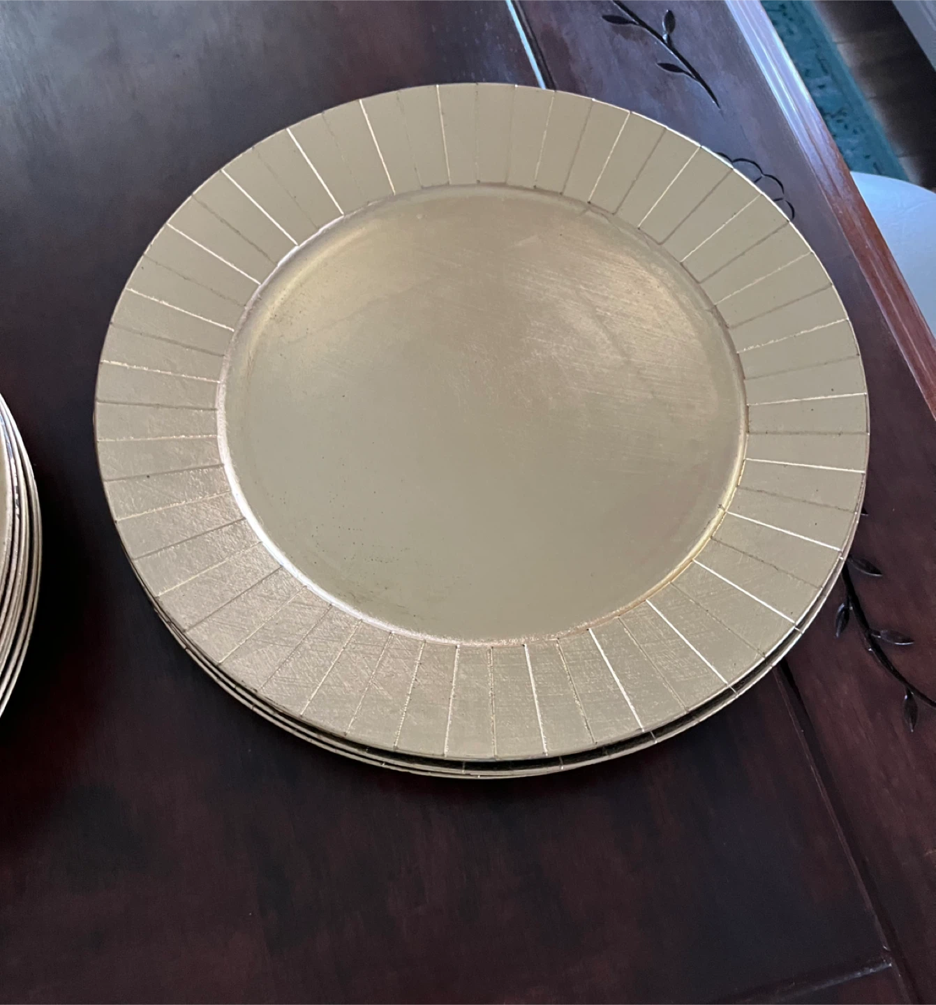 2 sets 1 of 9 and 1 set is 4 Gold Charger Plates - photo 3