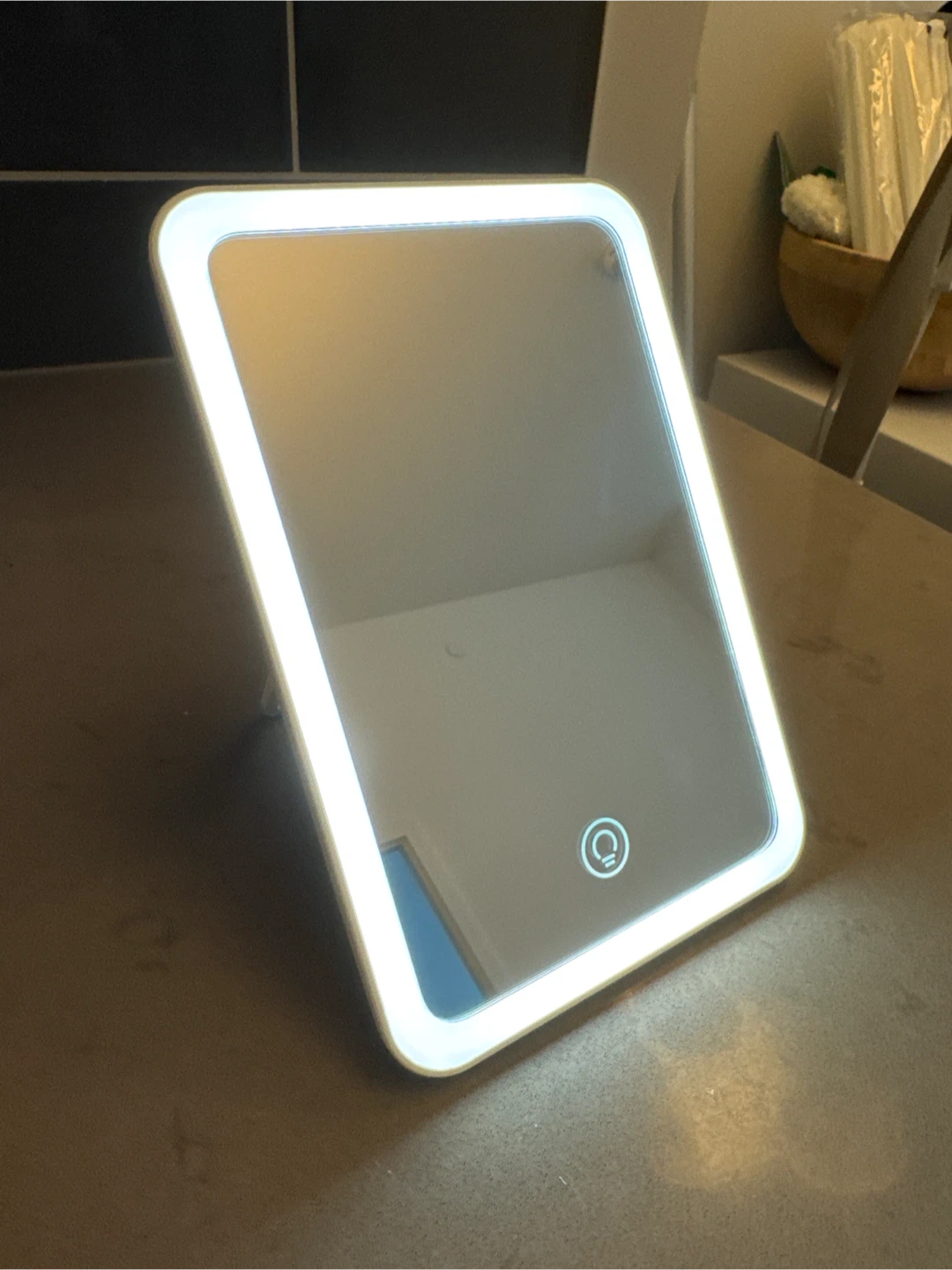 MINISO LED Lighted Mirror - photo 2