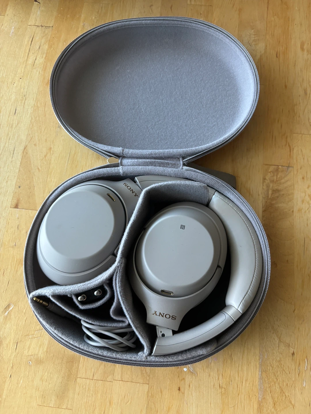 Sony WH-1000XM3 Bluetooth headphones