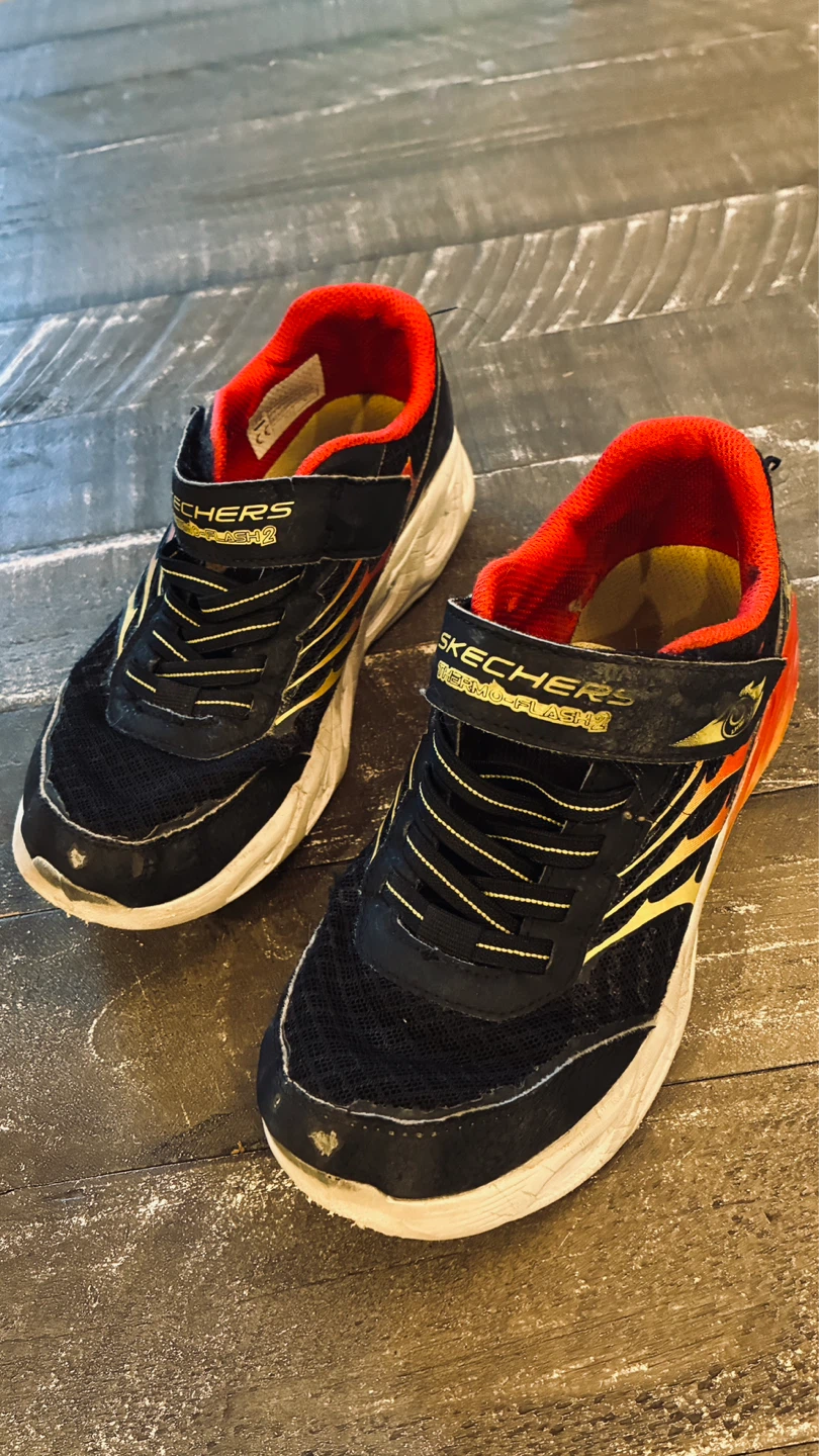 Skechers boys size 12 running shoes
