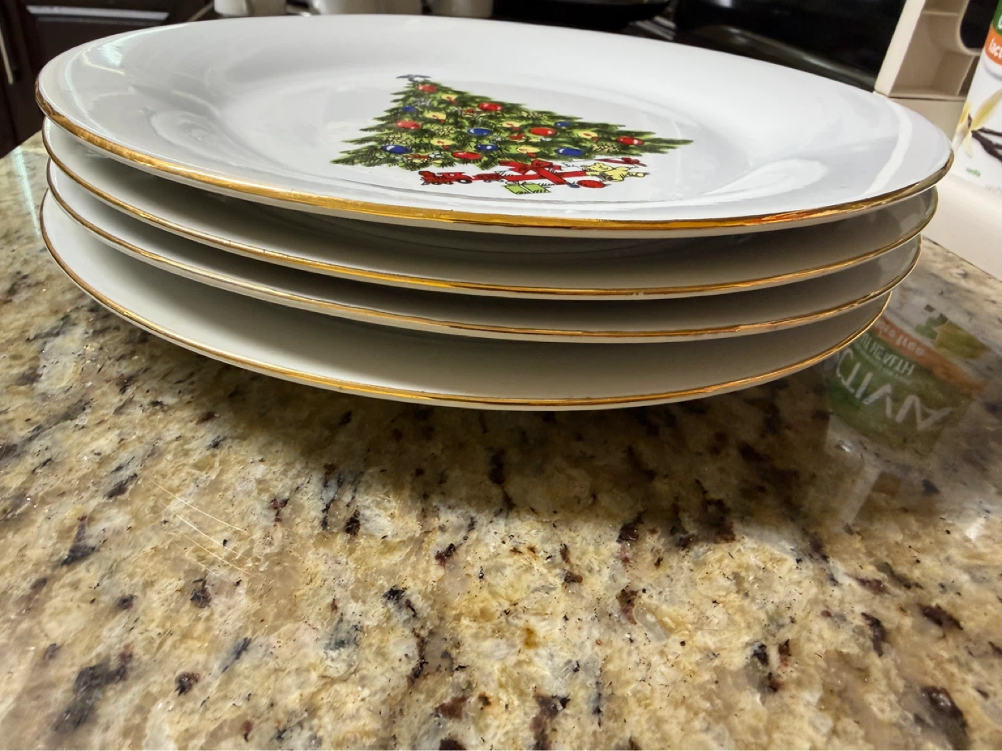 Set of Christmas Tree Plates 4 large 4 medium with 4 cups - photo 3