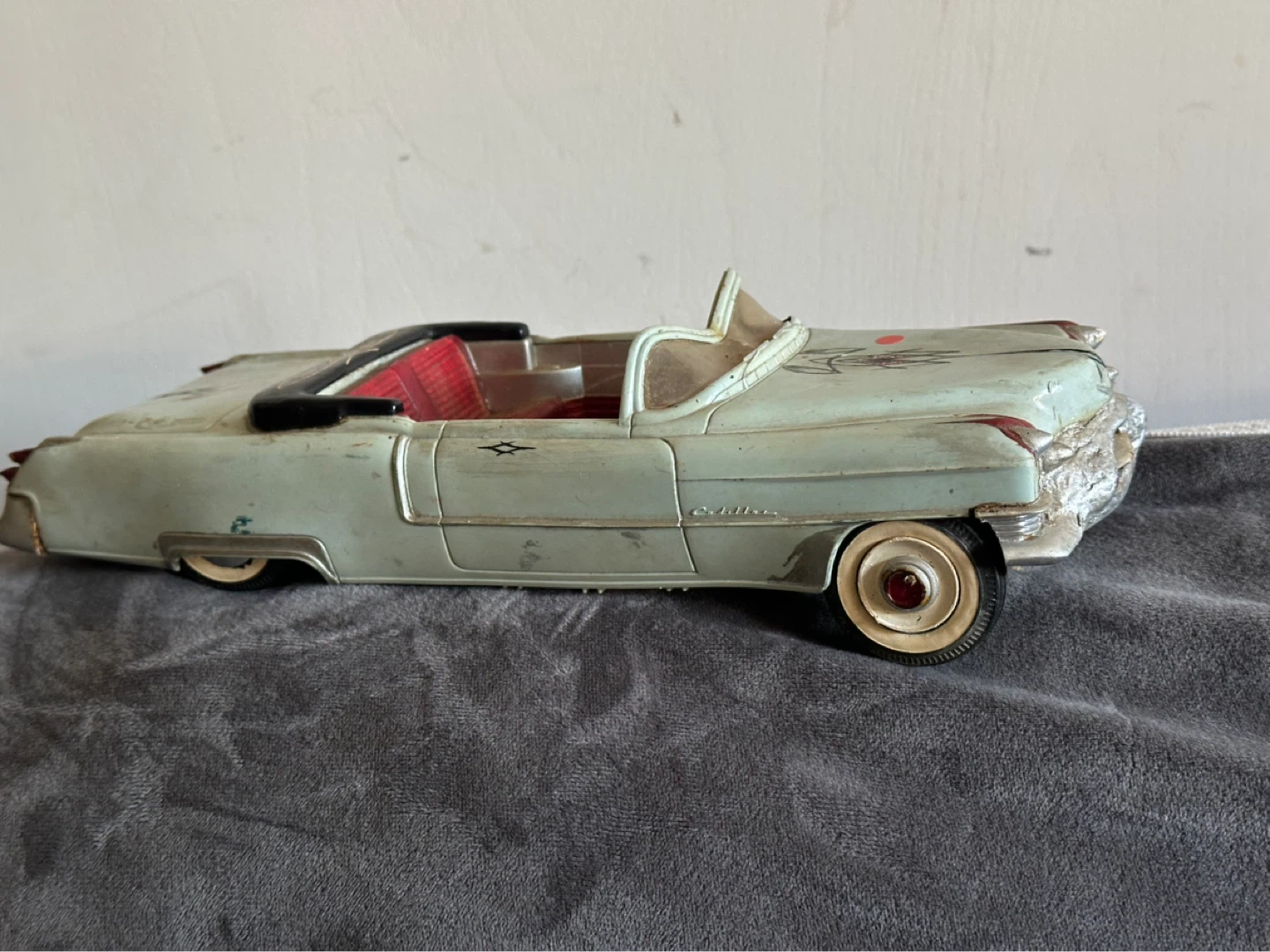 monogram cadillac model  made to look beat up.