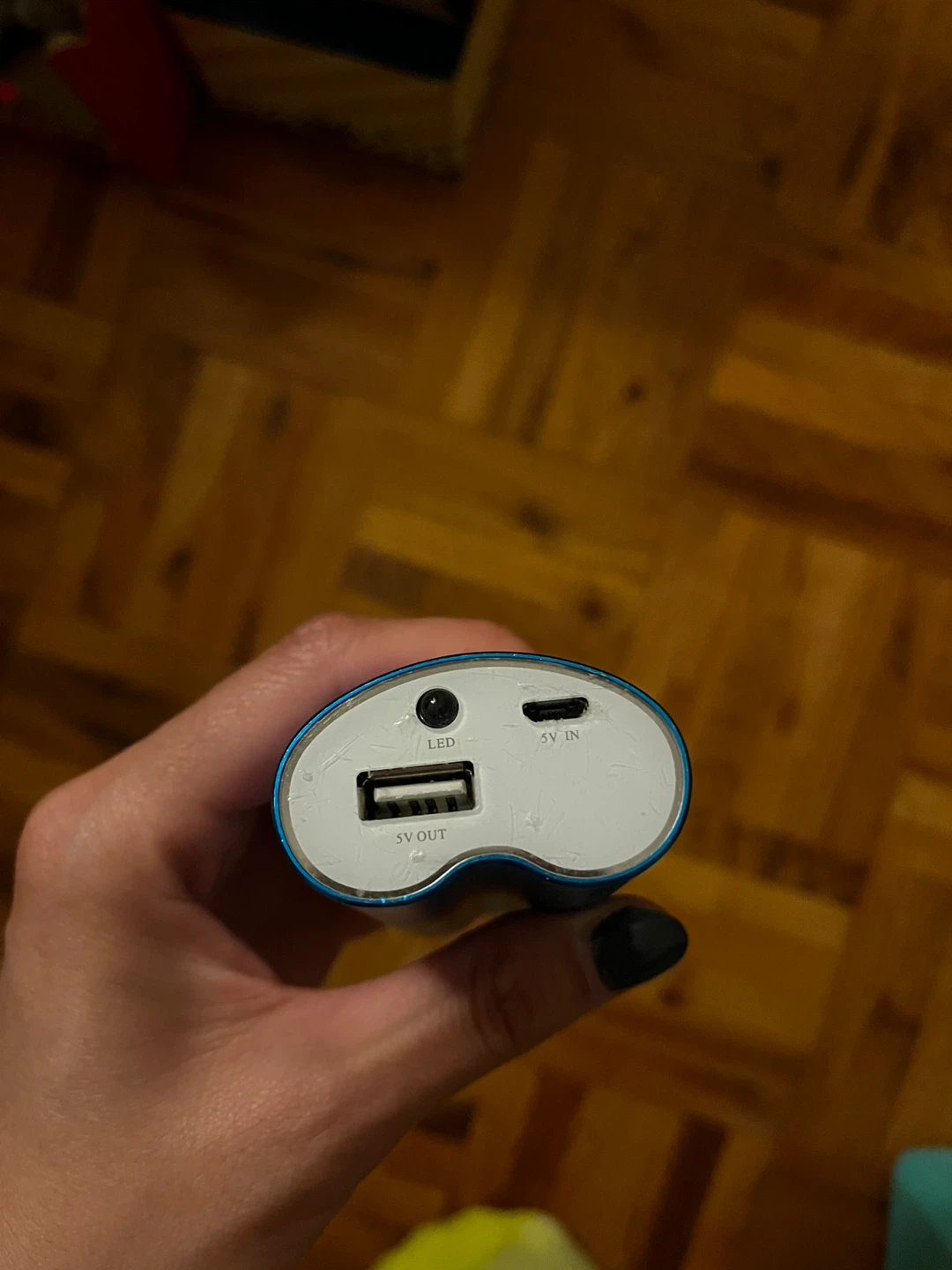 Powerpod Portable Charger with LED indicator - photo 2
