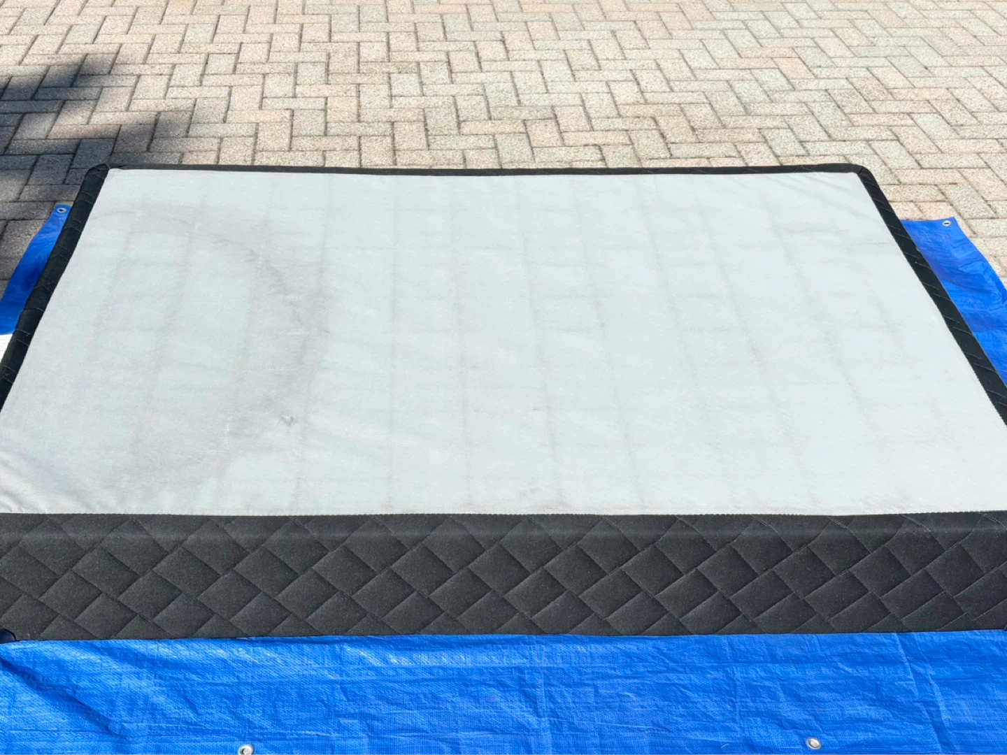 Sealy Mattress , Boxspring and bed skirt protector - photo 5